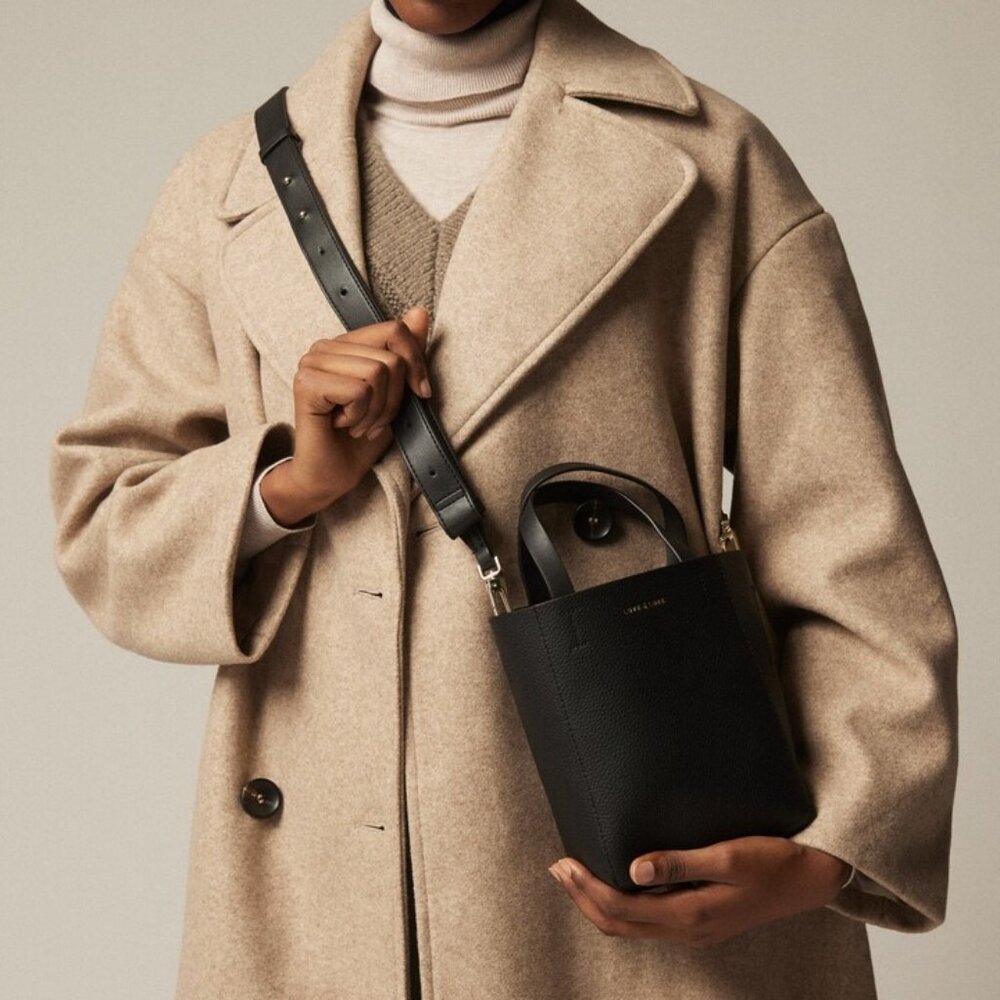 MICRO HEATHER TOTE BAG IN BLACK | LOVE & LORE [INDIGO/CHAPTERS)
